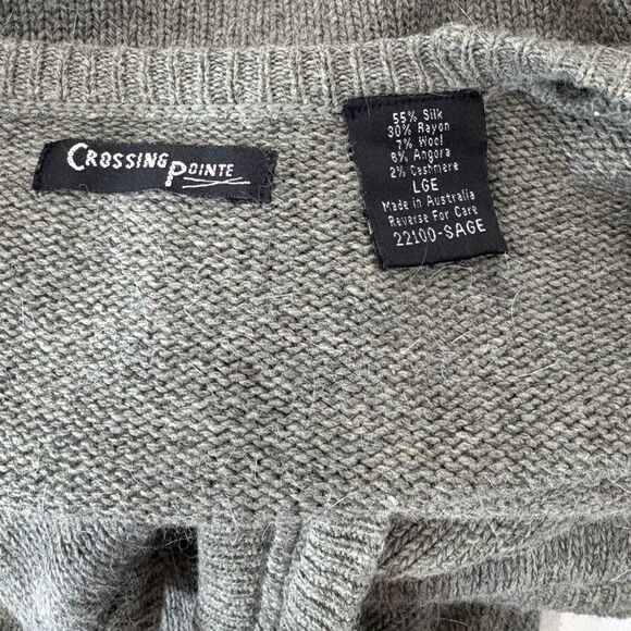 Crossing Pointe Tie Front Sweater in Sage Green L - Picture 4 of 4